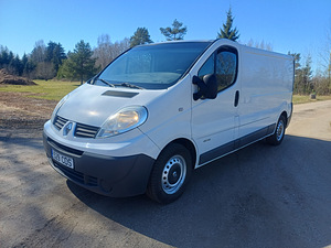 Renault Trafic 2.0td, регистрационный сбор оплачен (1 фото из 8)