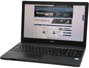 Fujitsu LifeBook A557 (3 foto / 3)
