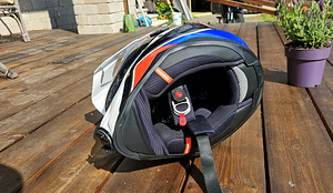 Kiiver Scorpion ADF-9000 Air, Desert White/Blue (2 foto / 6)