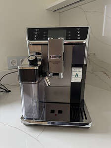DeLonghi PrimaDonna Elite ECAM650.55.MS kohvimasin (1 foto / 3)