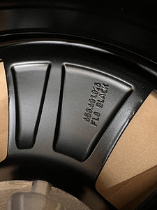 Üksik Škoda Scala/Kamiq valuvelg 16" UUS (3 foto / 3)