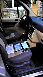 Ford Tourneo Connect (7 foto / 12)