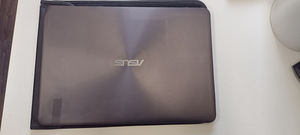 Asus UX305F (4 фото из 4)