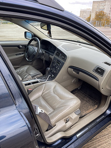 Volvo V70XC Cross country (5 foto / 9)