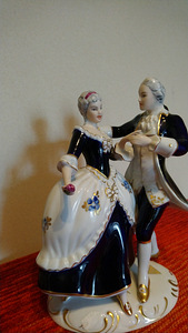 Статуэтка Royal dux (3 фото из 4)