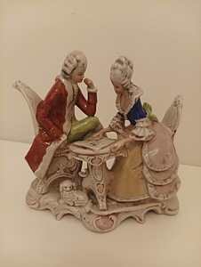 Статуэтка фарфор Германия Игра в домино (3 фото из 8)