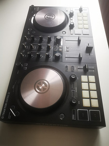 Traktor Kontrol S2 Mk3, DJ-pult. (3 foto / 4)