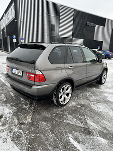 BMW x5 3.0 facelift (6 foto / 12)