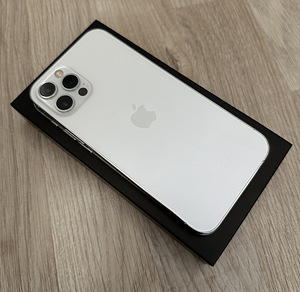 iPhone 12 Pro 128GB, Silver (2 foto / 4)
