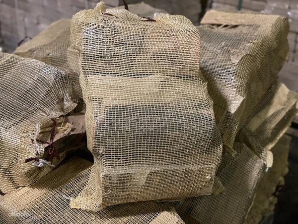 Сухие берёзовые дрова в сетках 40л (фото #3)