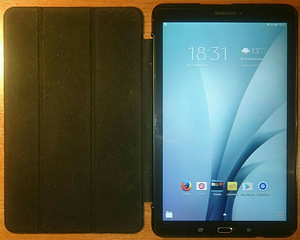 Планшет Samsung Galaxy Tab E 9.6" SM-T561 8Gb 3G Black