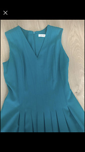 Платье Calvin Klein (2 фото из 3)