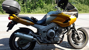 Yamaha TDM 850 (1 foto / 2)