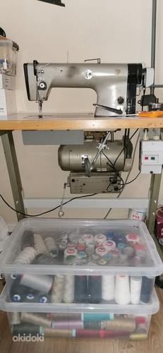 Промышленная швейная машина (фото #1)