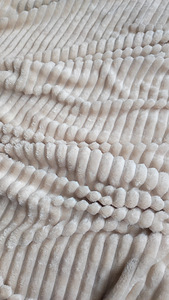Komplekt: täispimendavad kardinad+pleed 215×220 UUS (3 foto / 6)