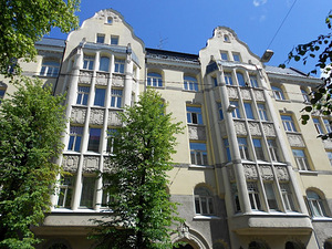 5 istabu dzīvoklis Rīgas centrā