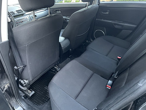 Mazda 3 Facelift 1.6 77kW (8 foto / 8)