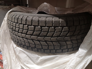 Dunlop R18 235/55 M+S (3 foto / 3)