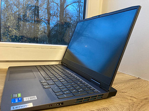 Lenovo LOQ 15IRH8 144 Hz RTX4050 Win 11 (3 foto / 7)