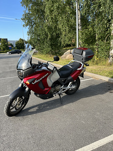 Honda varadero 1000 A2 (3 foto / 6)