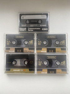Maxell (1 фото из 2)