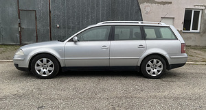Volkswagen Passat HIGHLINE 4-MOTION (2 foto / 12)