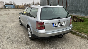 Volkswagen Passat HIGHLINE 4-MOTION (4 foto / 12)