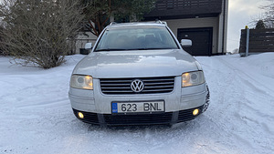 VW Passat 4-MOTION HIGHLINE (2 фото из 6)