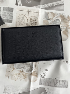 Кошелек Armani (5 фото из 6)