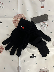 Перчатки Tommy (2 фото из 3)