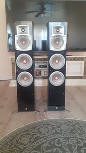 Yamaha NS-555 (2 foto / 3)