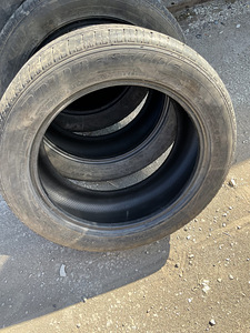 Bridgestone 255/50R19 (2 фото из 3)