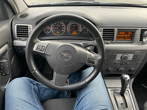 Opel Vectra C 2006, 164 000km (5 foto / 6)