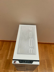 Lauaarvuti (gaming PC) (8 foto / 8)