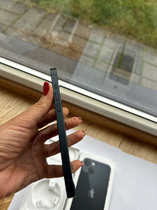 iPhone 13 128GB midnight (3 foto / 9)
