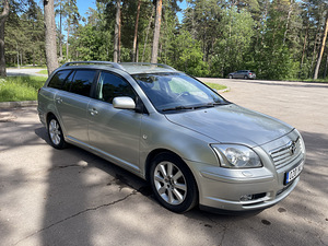Toyota Avensis 2.4 bens automatic 2006 (1 фото из 10)