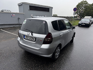 Honda Jazz 1.3 61kw 2006 (7 foto / 14)