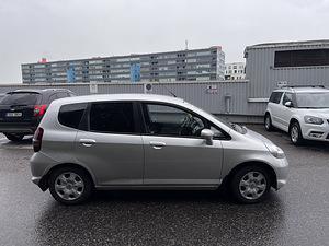 Honda Jazz 1.3 61kw 2006 (8 foto / 14)