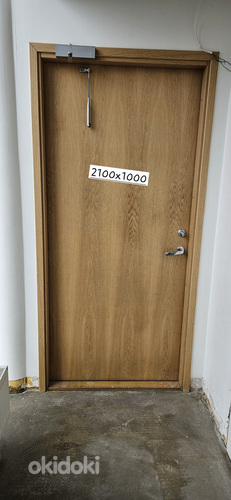 Продать межкомнатные двери облицованные дубом (фото #2)