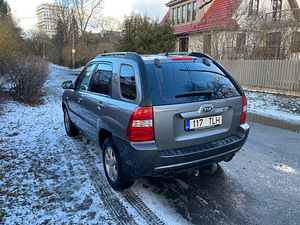Kia Sportage 4WD 2.0 diisel (3 foto / 13)