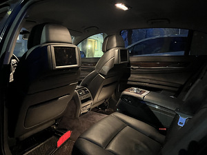 BMW F02 750Li xDrive (8 foto / 10)
