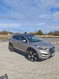 Hyundai Tucson 2016 2.0 (Premium) (2 foto / 8)