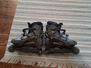Rulluisud Rollerblade (suurus 40) (1 foto / 4)