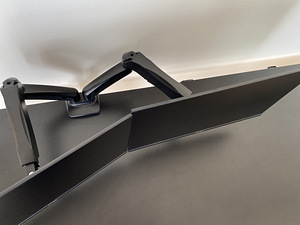 2x Acer Nitro RG240Y 24" + Dual Monitor Stand (3 foto / 6)