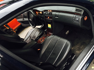Mercedes-Benz E 240 (5 фото из 6)