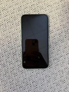 iPhone 11 64gb (2 фото из 3)