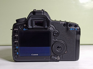 Canon 5D mark II kere läbisõiduga 9250 kaadrit (3 foto / 10)