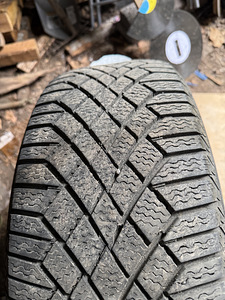 215/55 R17 (4 foto / 4)