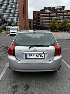 Toyota Corolla 2003 1.4 71 Kw Bensiin (9 foto / 11)