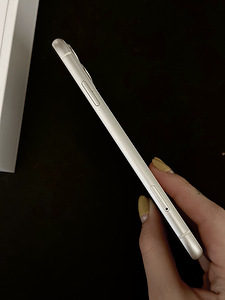 iPhone 11 128GB (4 foto / 4)